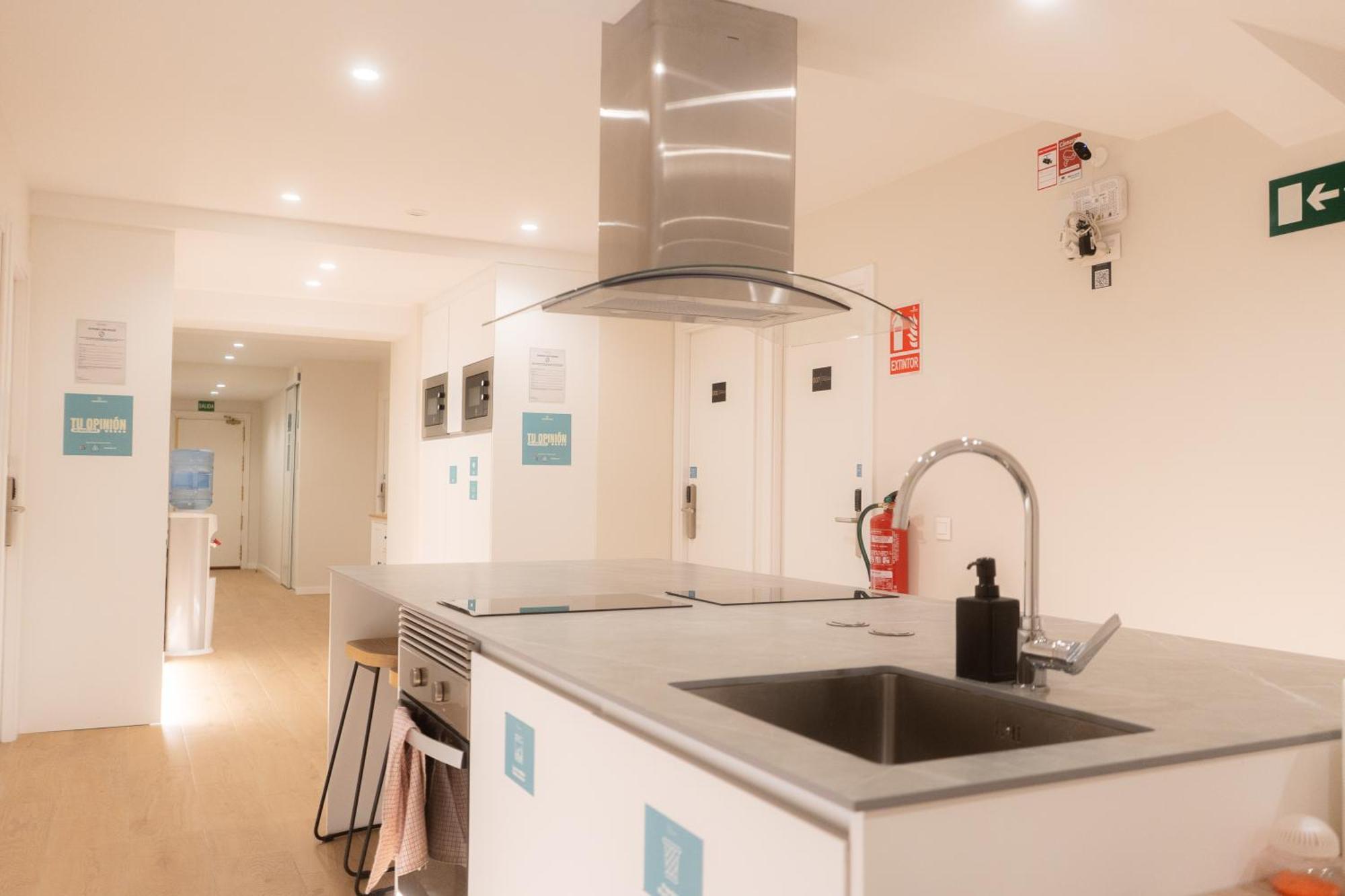 I'M Room Suites Nuevos Ministerios - Bernabeu 'Digital Access' Madrid Kültér fotó