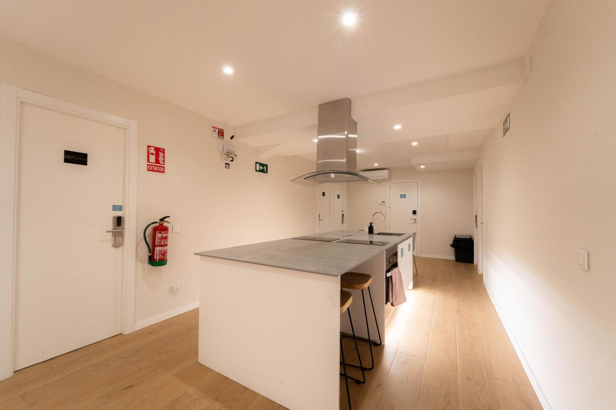 I'M Room Suites Nuevos Ministerios - Bernabeu 'Digital Access' Madrid Kültér fotó